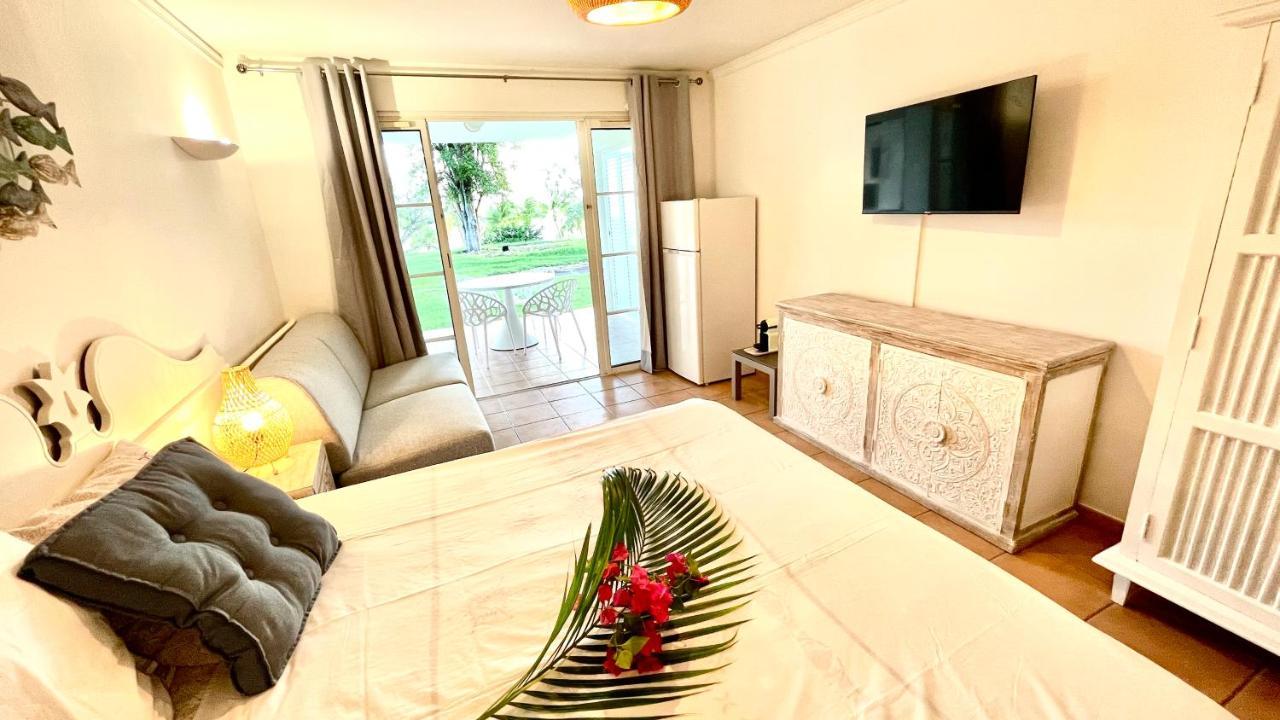 Sur la Plage @ Pierre&Vacances Sainte-Anne  Exterior foto