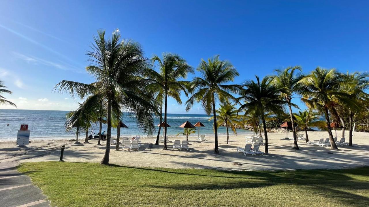 Sur la Plage @ Pierre&Vacances Sainte-Anne  Exterior foto